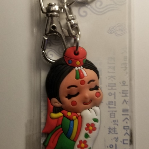 Korean souvenir - Picture 2 of 5